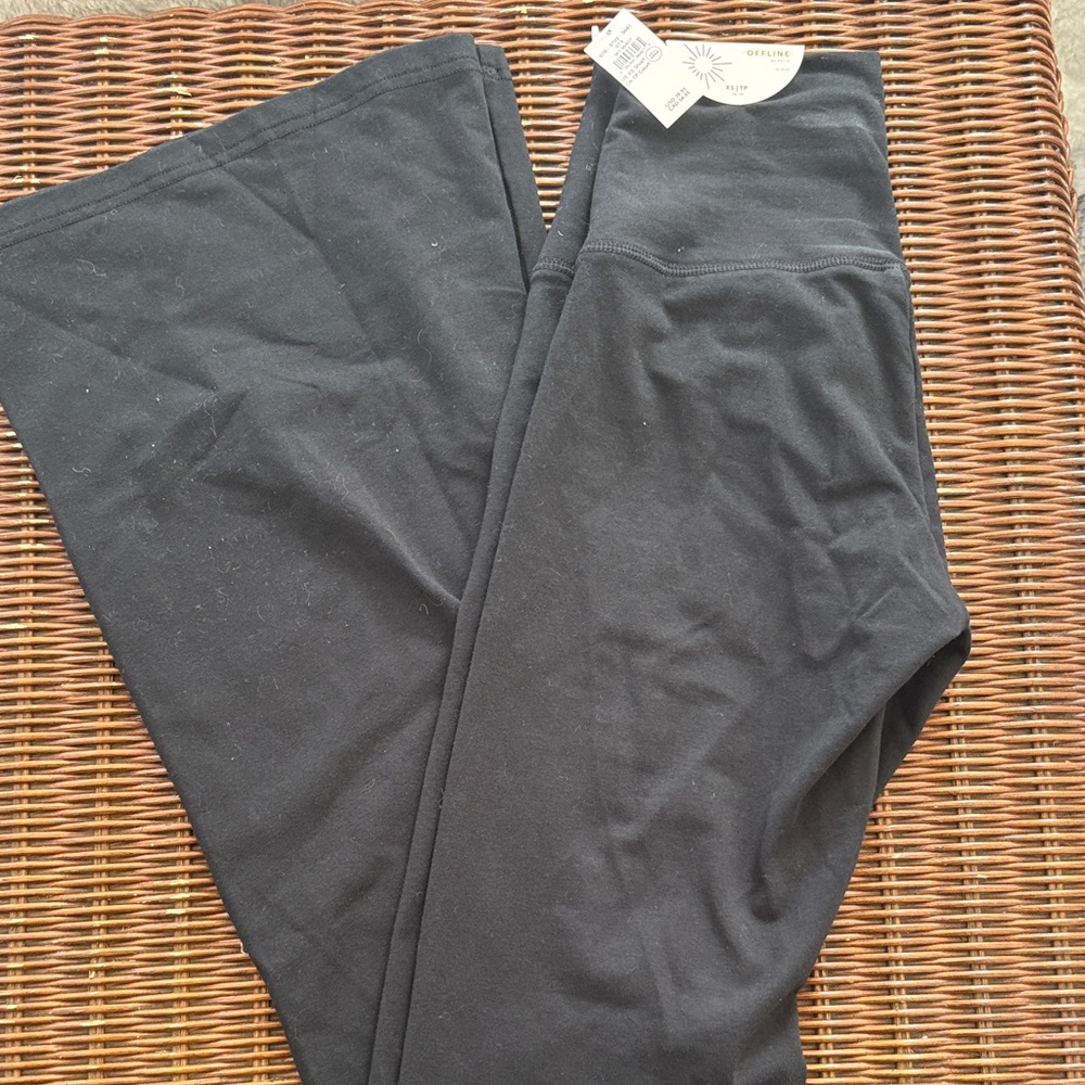 Aerie Black Leggings - Picture 1 of 3